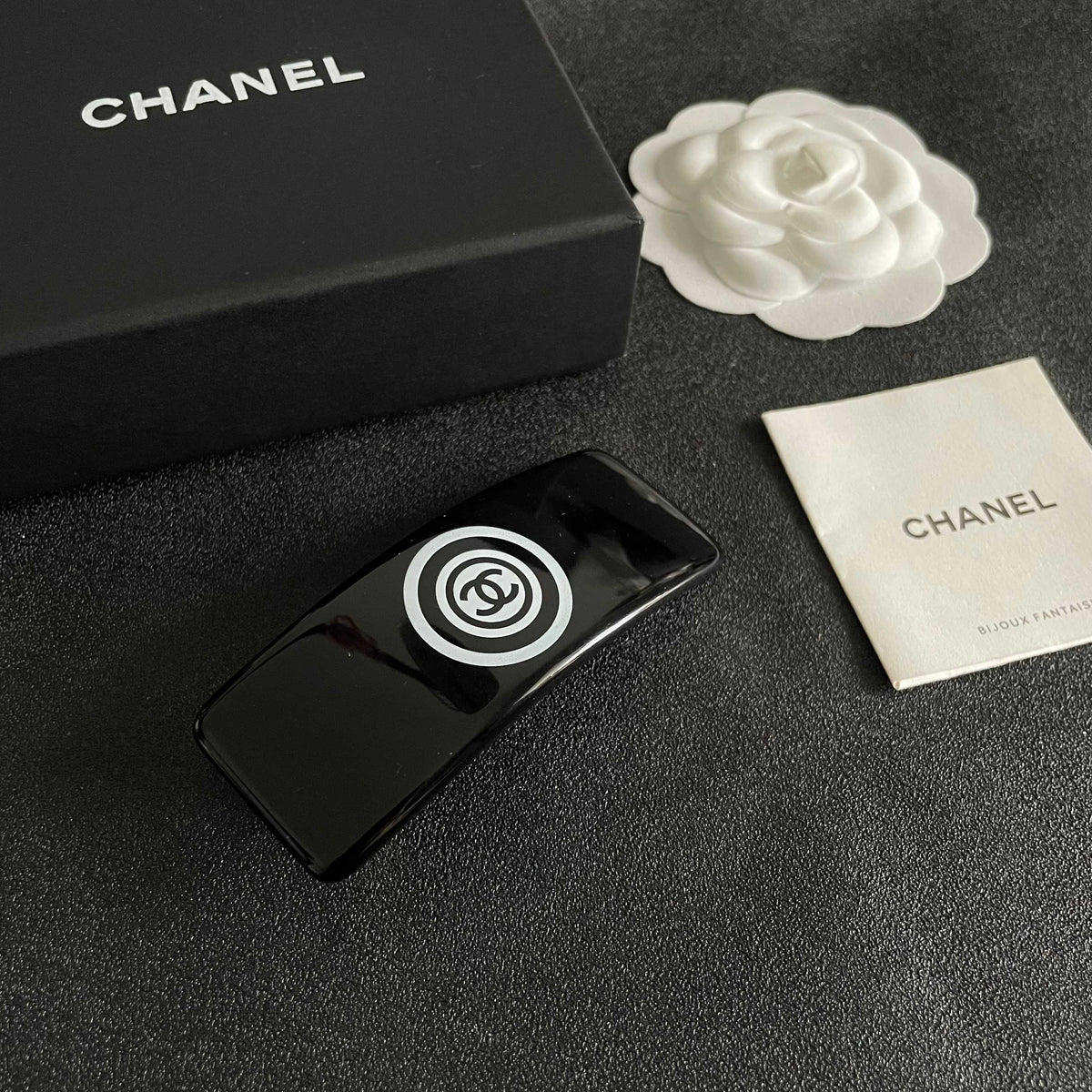 Double-C Emblem Hair Clip – Design 002 styled product view