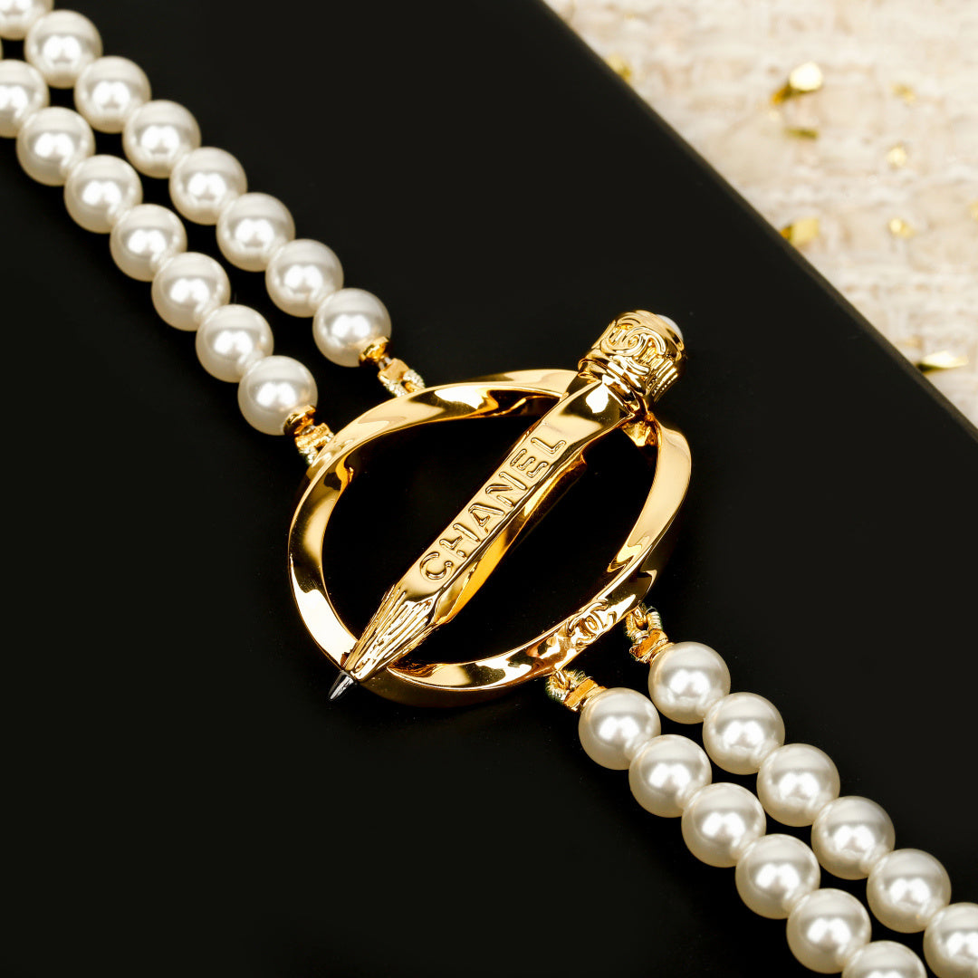 Double-C Emblem Pearl-Detail Pendant Necklace – Pearl Detail – Design 059 detail view