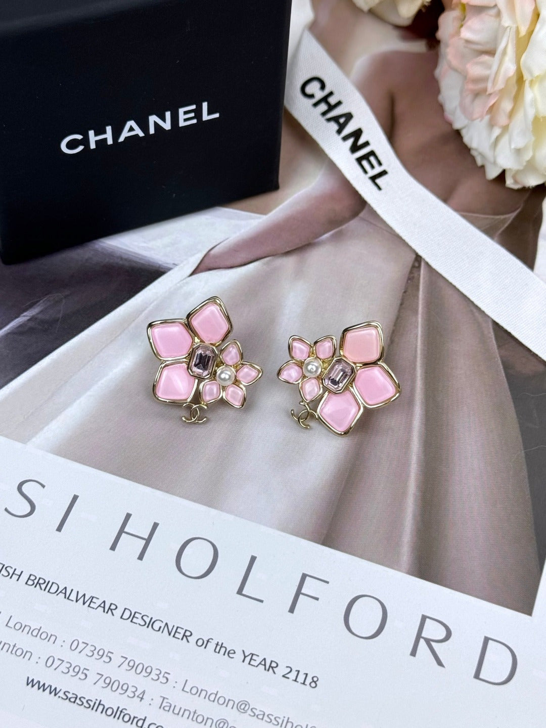 Floral Stud Earrings in Polished Metal-Tone – Pink Detail main product view