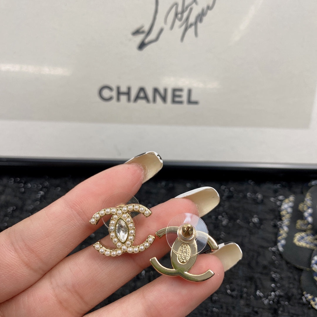 Signature Emblem Stud Earrings in Polished Metal-Tone – Design 092 close-up detail