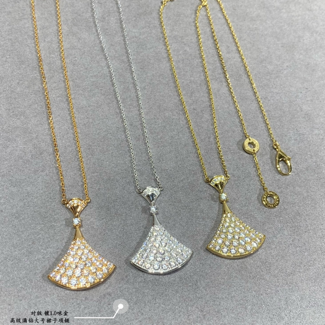 Fan Pendant Necklace in Polished Metal-Tone – Fan Detail detail view