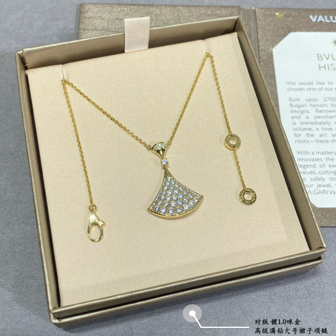 Fan Pendant Necklace in Polished Metal-Tone – Fan Detail close-up detail
