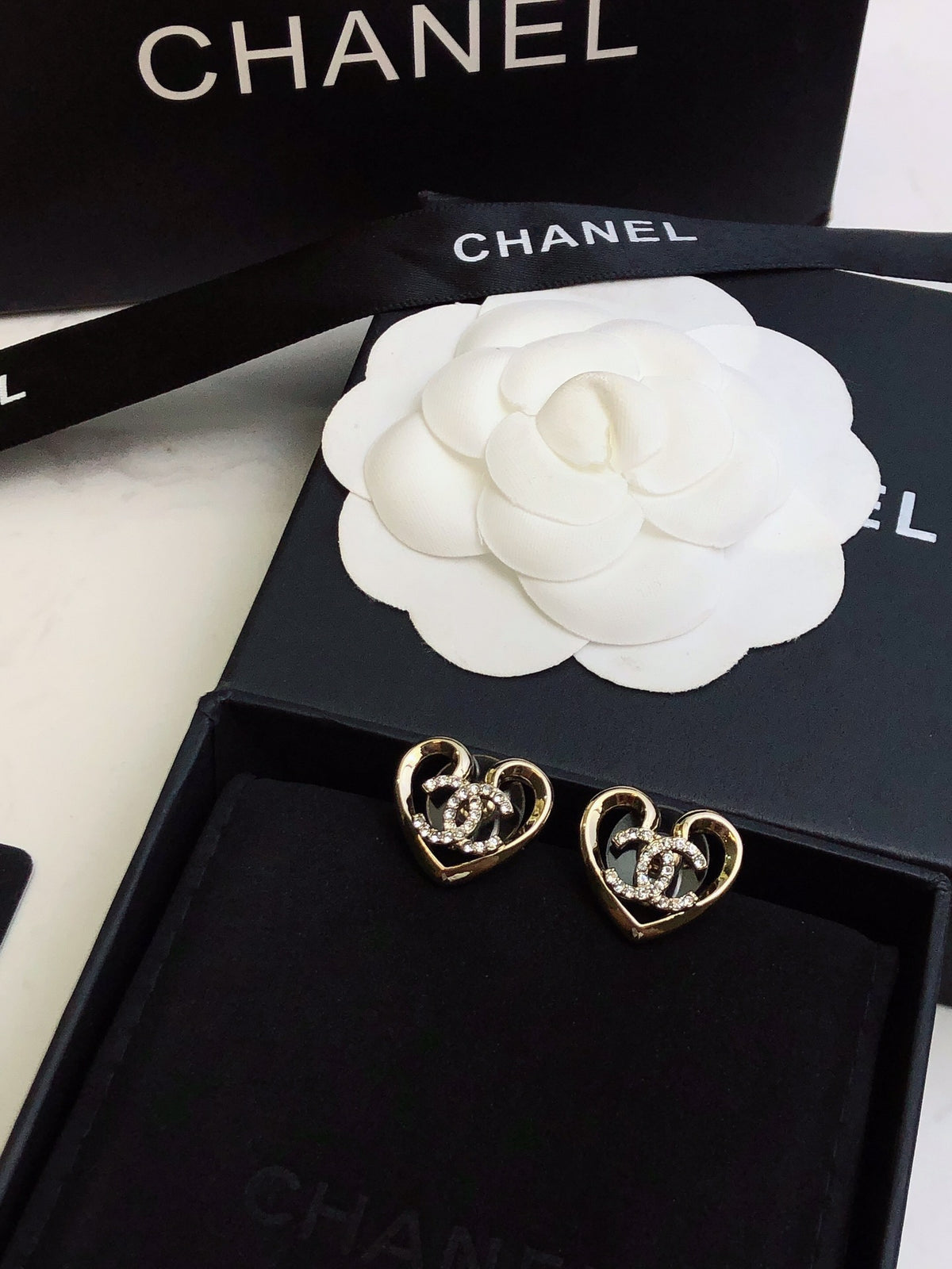 Heart Stud Earrings in Polished Metal-Tone – Heart Detail – Design 002 main product view