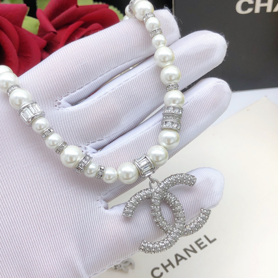 Pearl Jewelry Accessory in Silver-Tone detail view