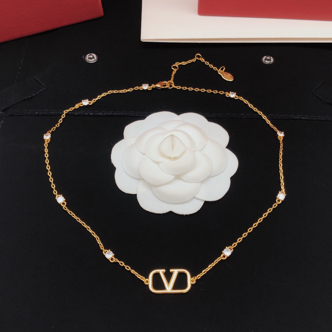 V Emblem Crystal-Accent Pendant Necklace – Design 01 side detail