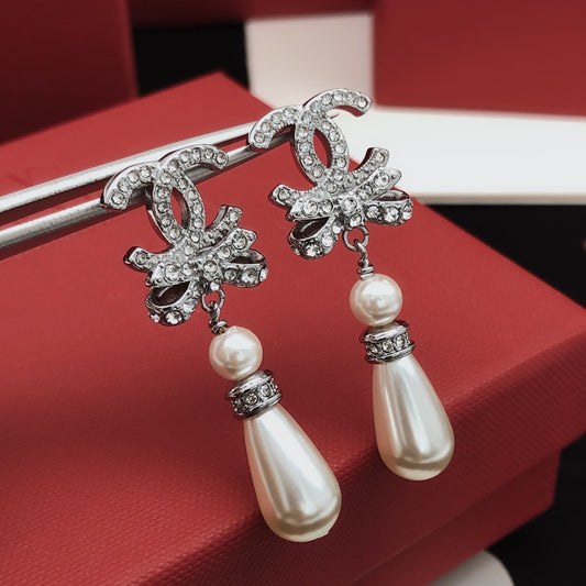 Bow Stud Earrings in Gold-Tone – Design 002 main product view