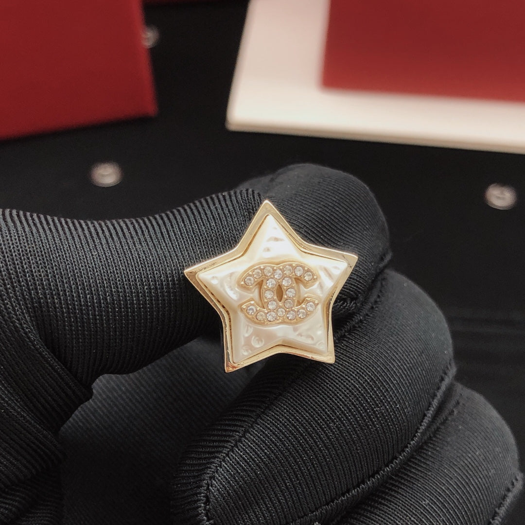 Star Stud Earrings in Gold-Tone – Star Detail – Design 005 main product view