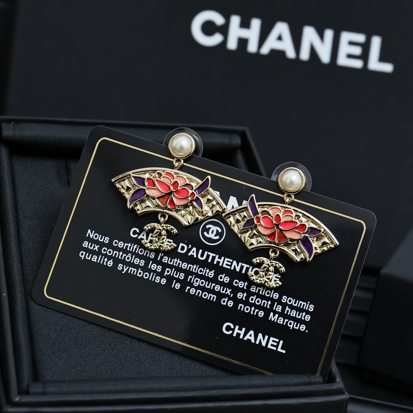 Double-C Emblem Statement Earrings in Polished Metal-Tone – Design 052 close-up detail
