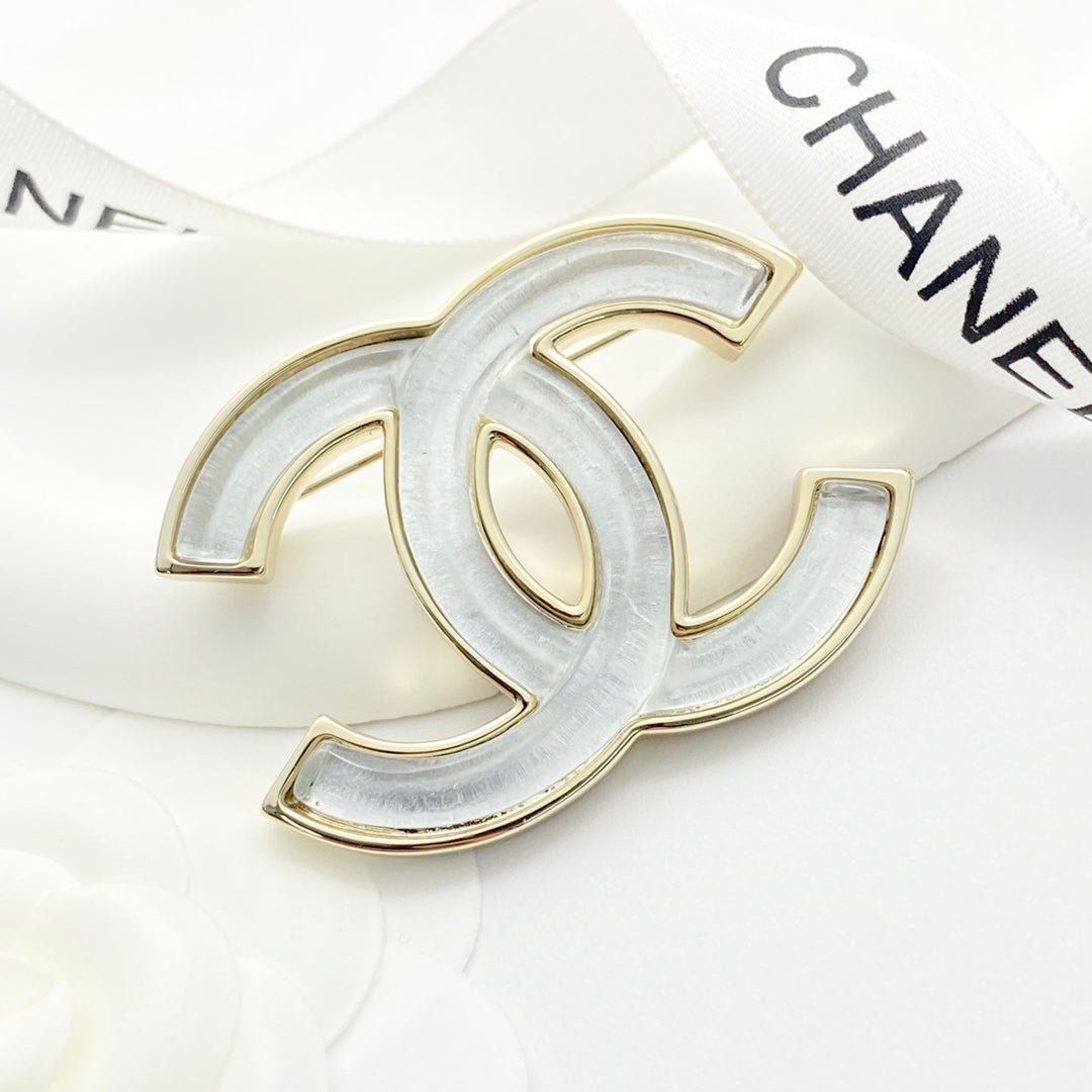 Double-C Emblem Brooch in Gold-Tone – Design 020 main product view