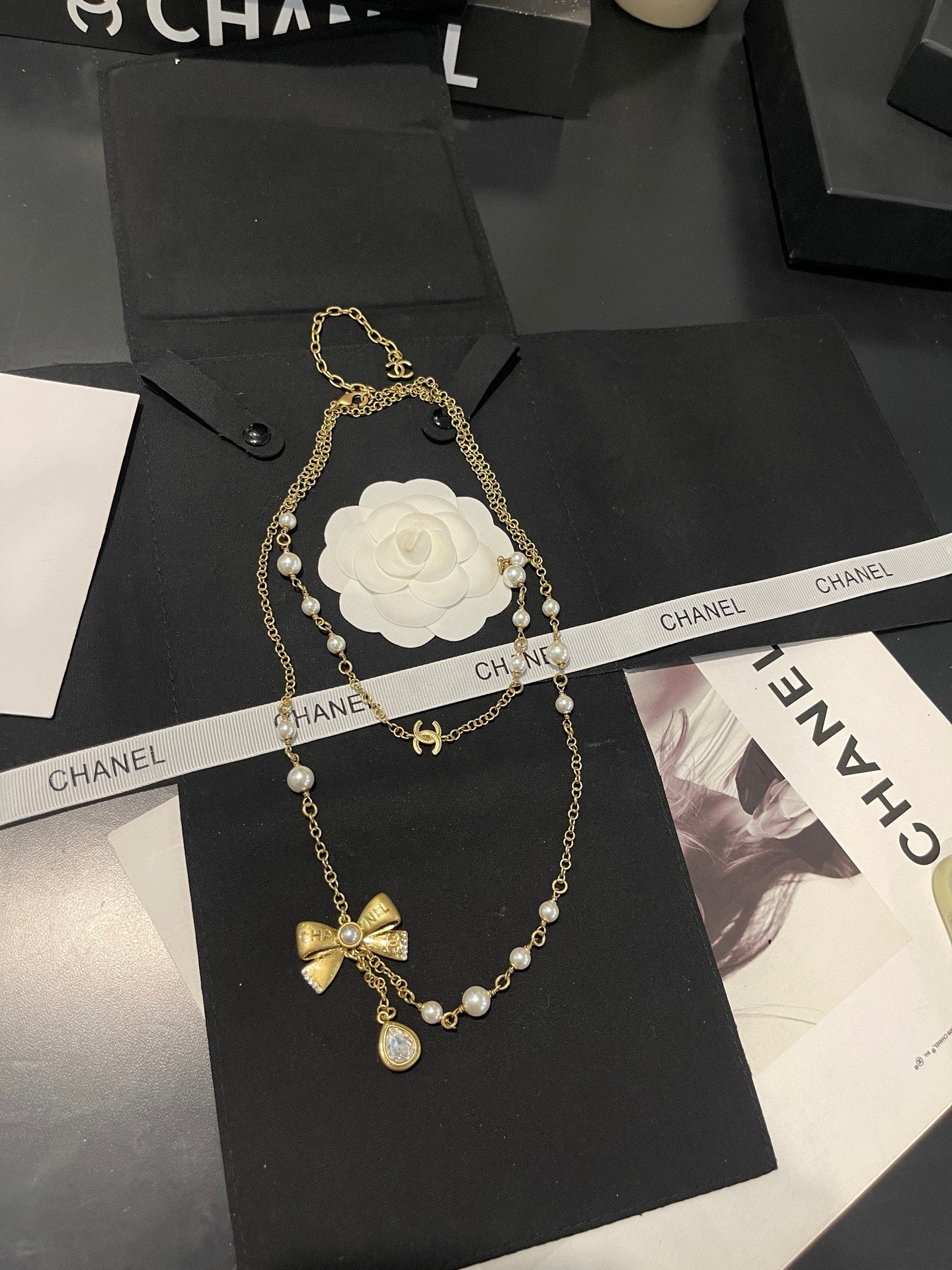 Bow Pearl-Detail Pendant Necklace – Pearl Detail – Design 007 side detail