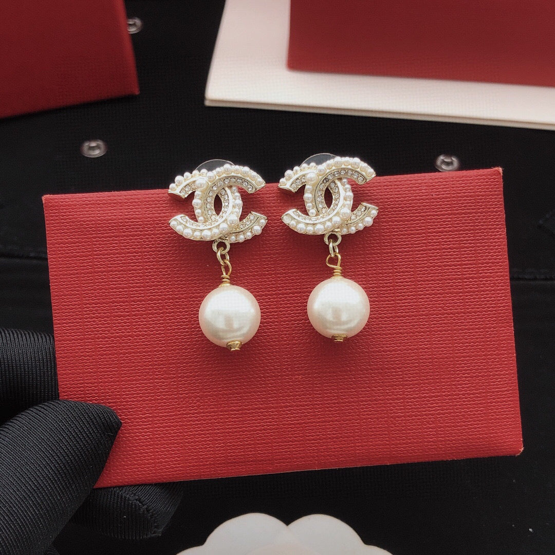 Pearl Pearl-Detail Statement Earrings – Pearl Detail – Design 012 front product view