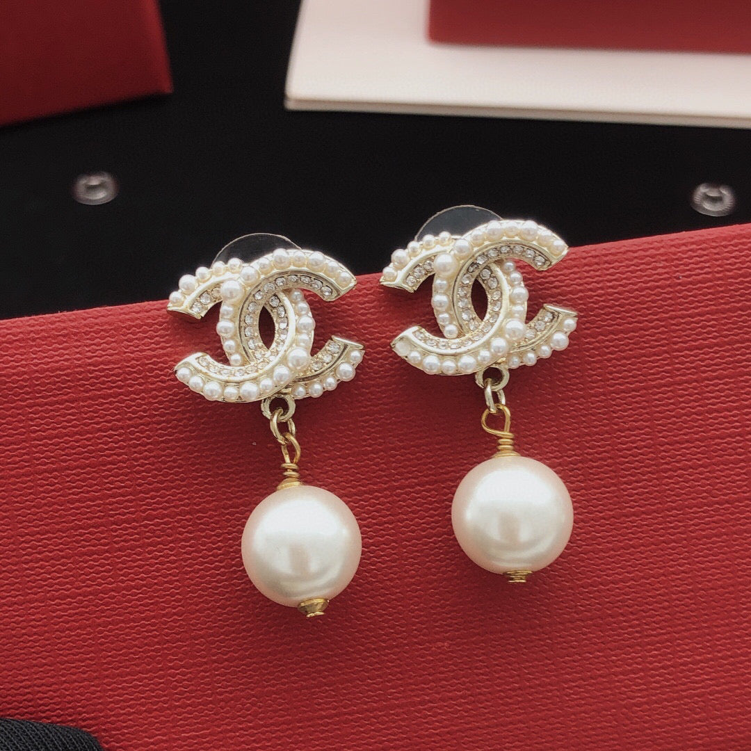 Pearl Pearl-Detail Statement Earrings – Pearl Detail – Design 012 main product view