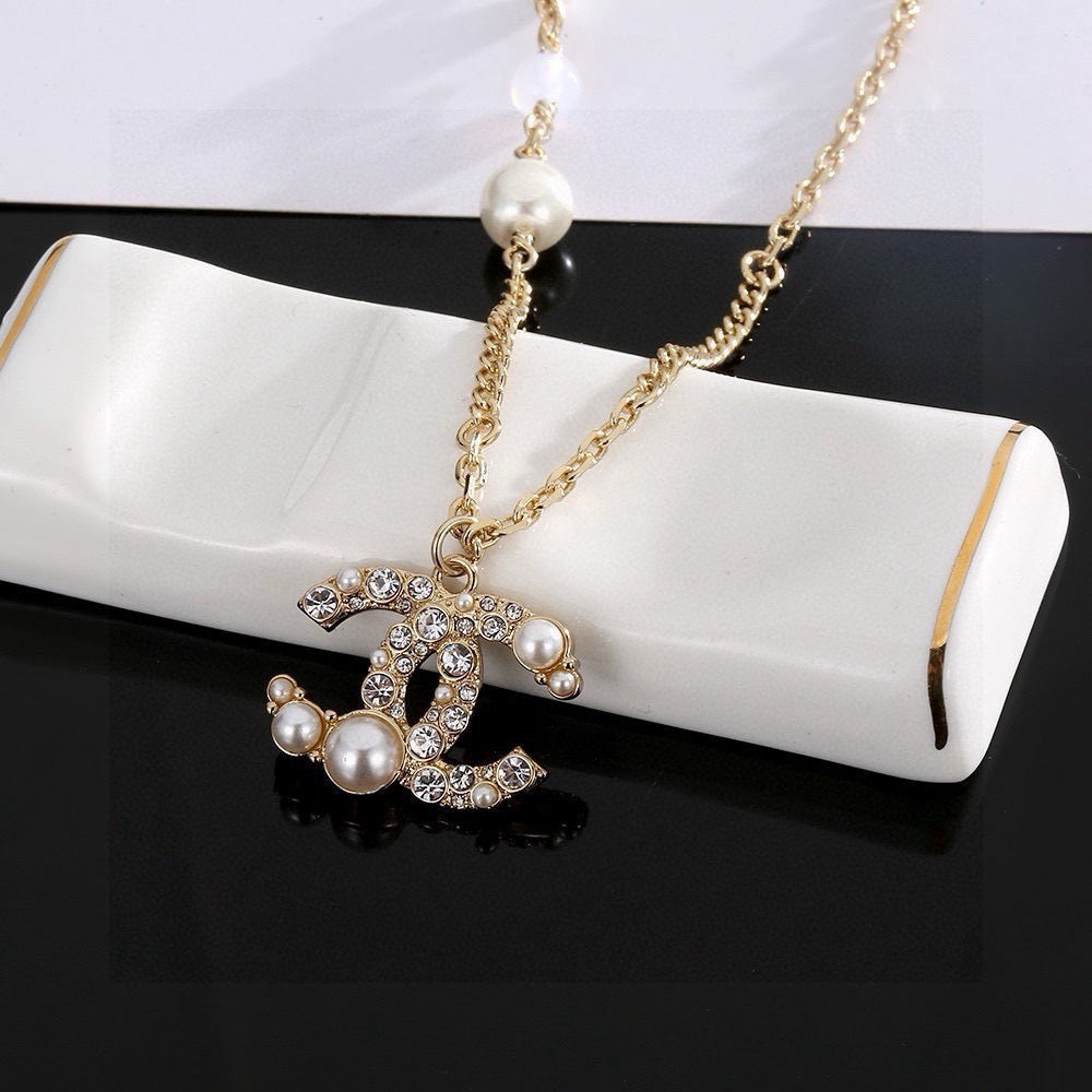 Double-C Emblem Pearl-Detail Pendant Necklace – Pearl Detail – Design 041 side detail