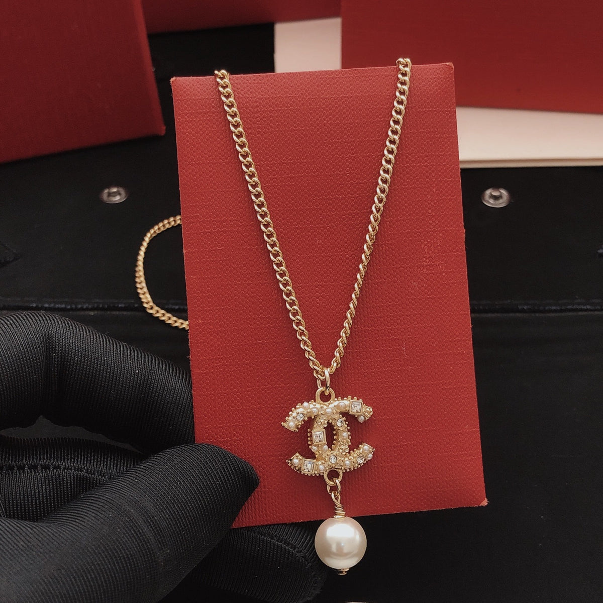 Pearl Pearl-Detail Pendant Necklace – Pearl Detail – Design 042 main product view