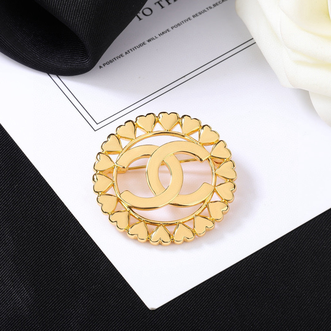Double-C Emblem Brooch in Polished Metal-Tone – Design 060 front product view
