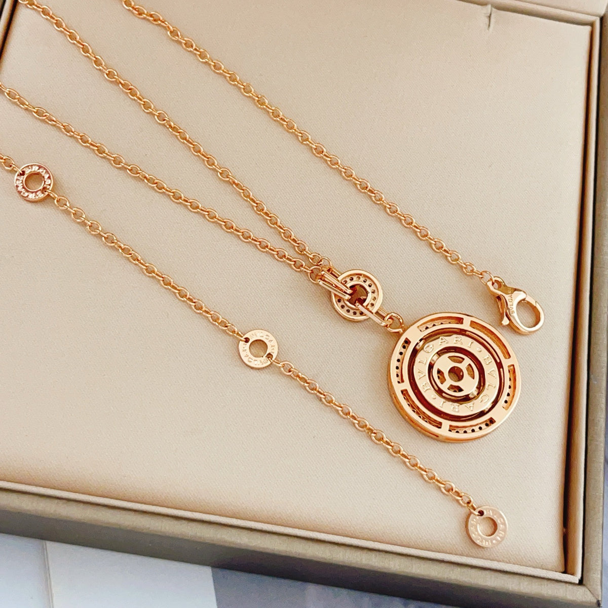 Geometric Emblem Pendant Necklace in Rose-Gold-Tone – Rose Gold Detail – Design 003 front product view