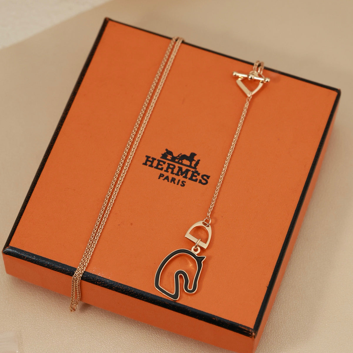 Horse Head Pendant Necklace in Rose-Gold-Tone – Rose Gold Detail – Design 004 main product view