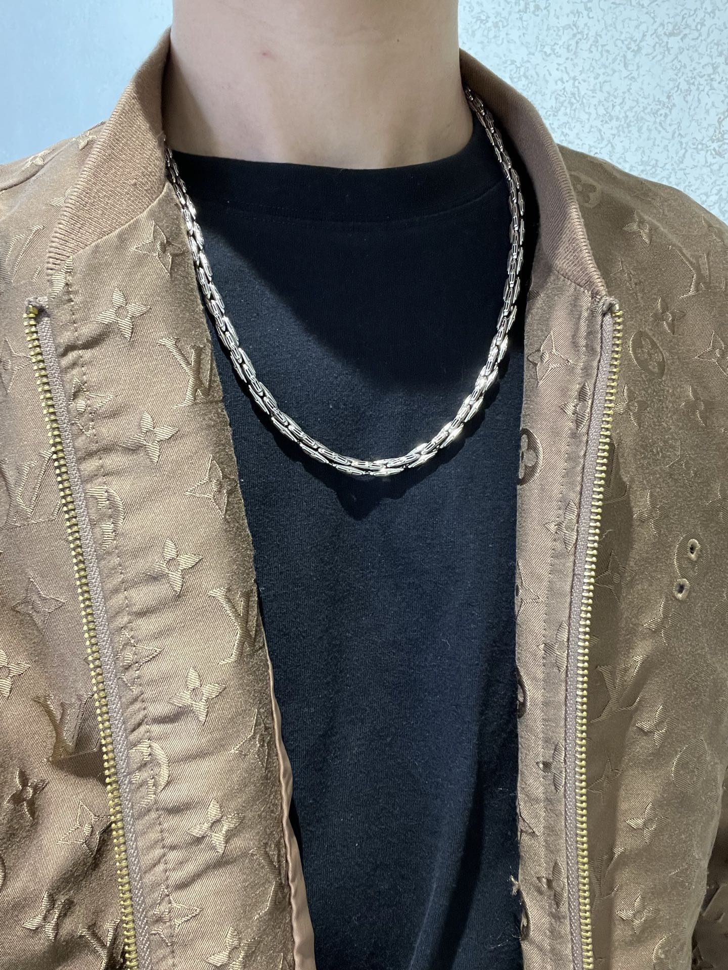 Geometric Emblem Pendant Necklace in Polished Metal-Tone – Vintage Detail – Design 058 detail view