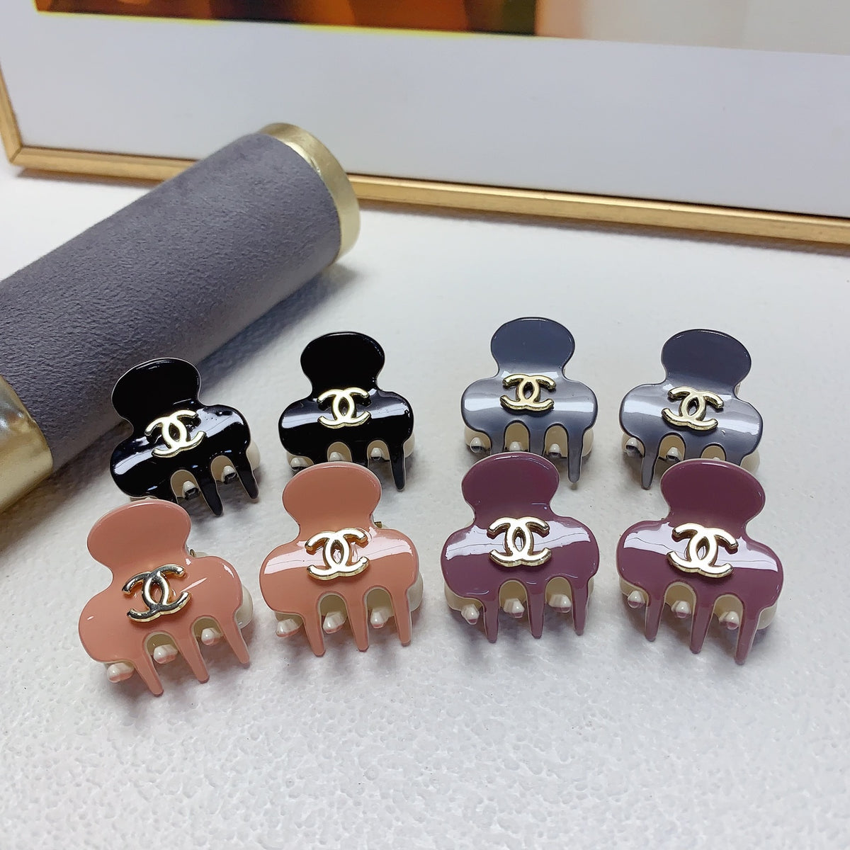 Signature Emblem Hair Clip – Design 006 front product view