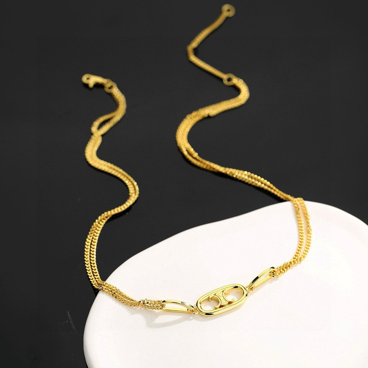 Triomphe-Inspired Emblem Chain Jewelry – Design 02 close-up view