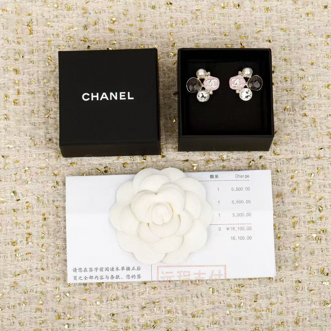 Signature Emblem Stud Earrings in Gold-Tone – Design 044 detail view