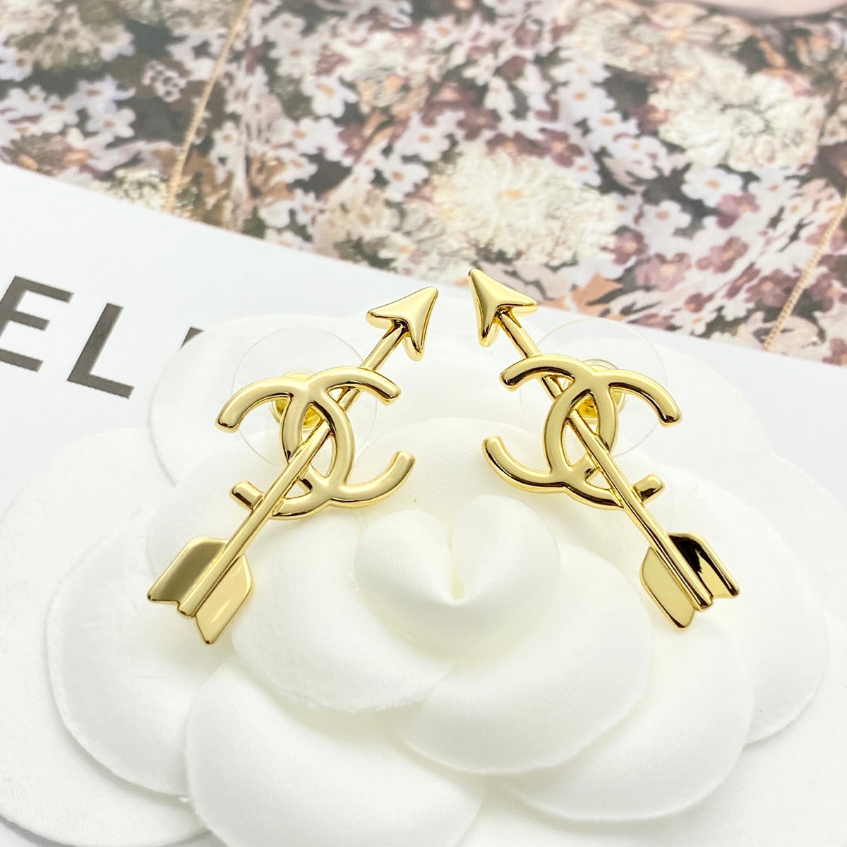 Double-C Emblem Stud Earrings in Gold-Tone – Design 027 detail view