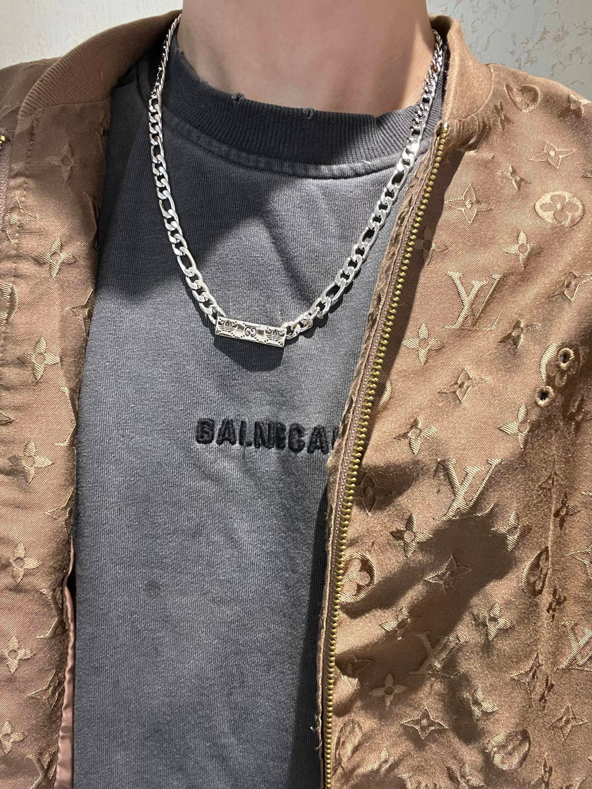 Double-G Emblem Pendant Necklace in Polished Metal-Tone – Design 026 main product view