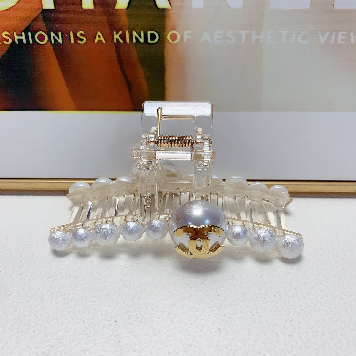 Pearl Hair Clip – Pearl Detail – Design 003 close-up detail