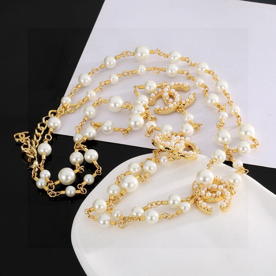 Double-C Emblem Pearl-Detail Pendant Necklace – Pearl Detail – Design 096 side detail