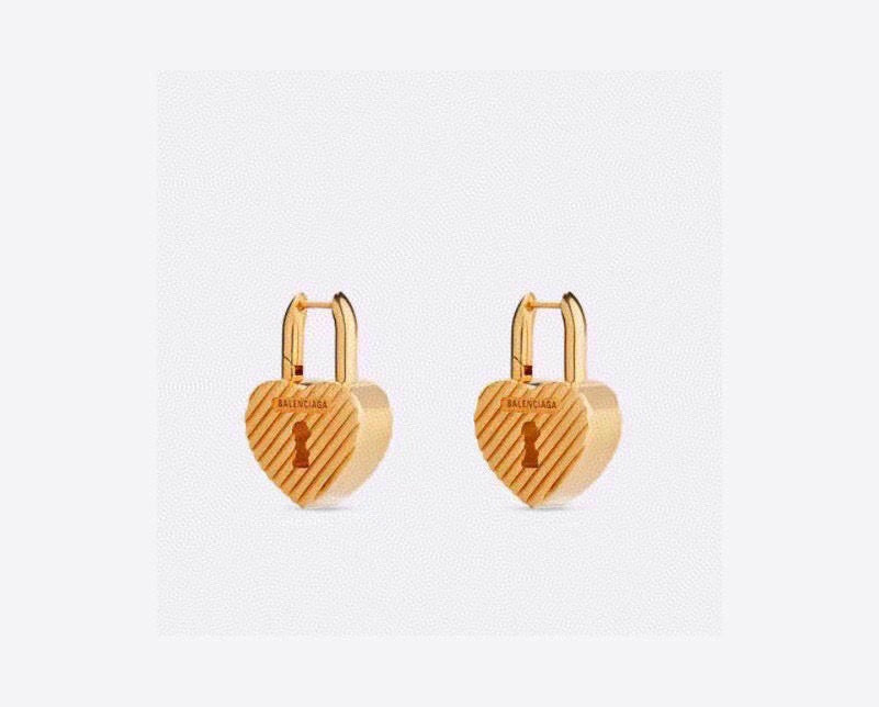 Ring Motif Statement Earrings in Gold-Tone – Design 007 detail view