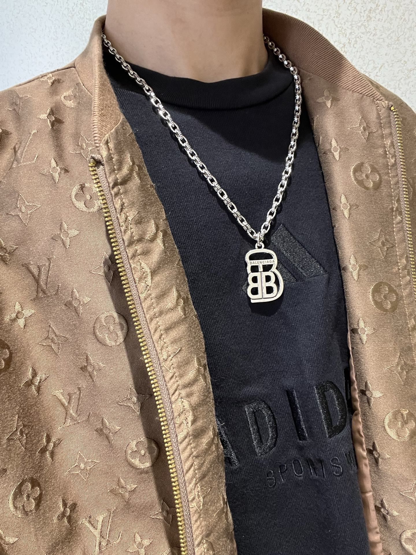 Geometric Emblem Pendant Necklace in Polished Metal-Tone – Vintage Detail – Design 065 detail view