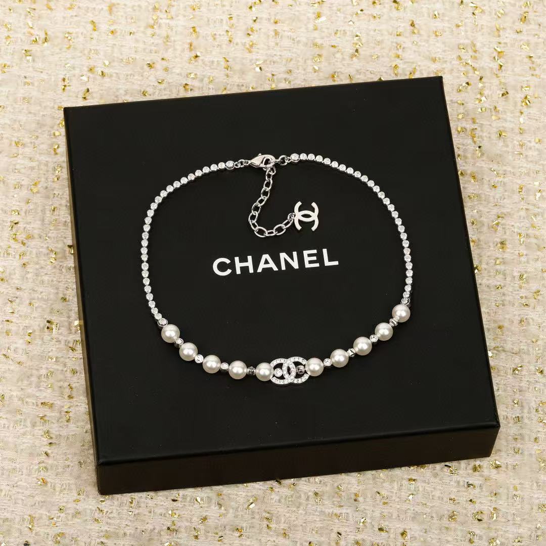 Double-C Emblem Pearl-Detail Pendant Necklace – Pearl Detail – Design 080 side detail