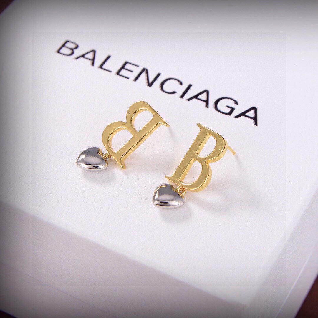 Ring Motif Stud Earrings in Polished Metal-Tone – Design 004 front product view