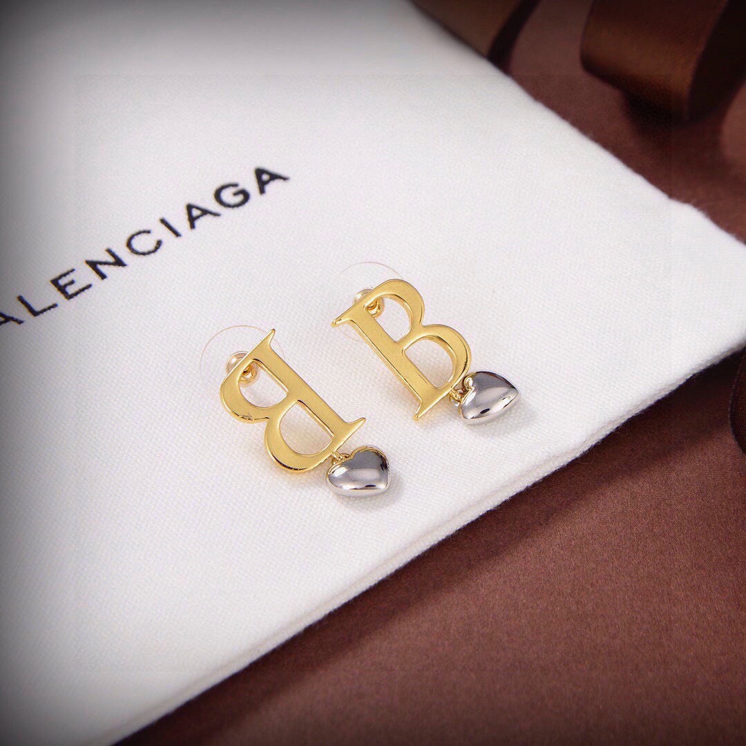 Ring Motif Stud Earrings in Polished Metal-Tone – Design 004 styled product view