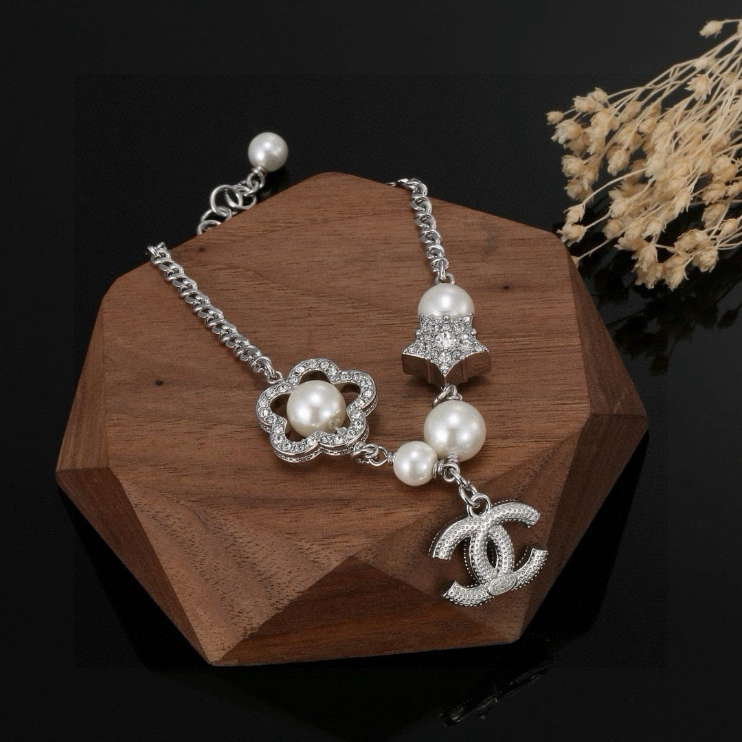 Camellia Bracelet in Polished Metal-Tone – Pearl Detail – Design 003 close-up detail