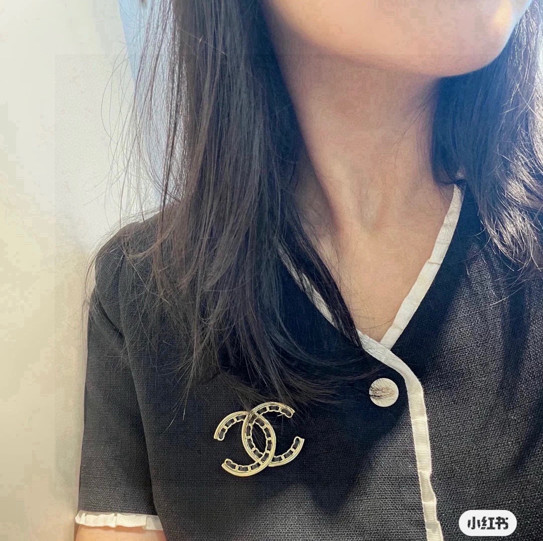 Double-C Emblem Brooch in Polished Metal-Tone – Black Detail – Design 002 main product view