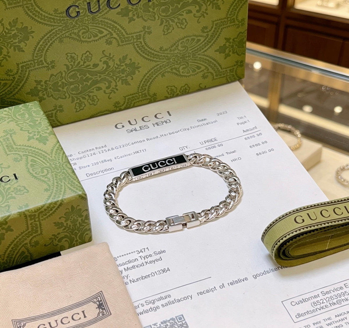 Floral Bracelet in Polished Metal-Tone – Design 020 main product view
