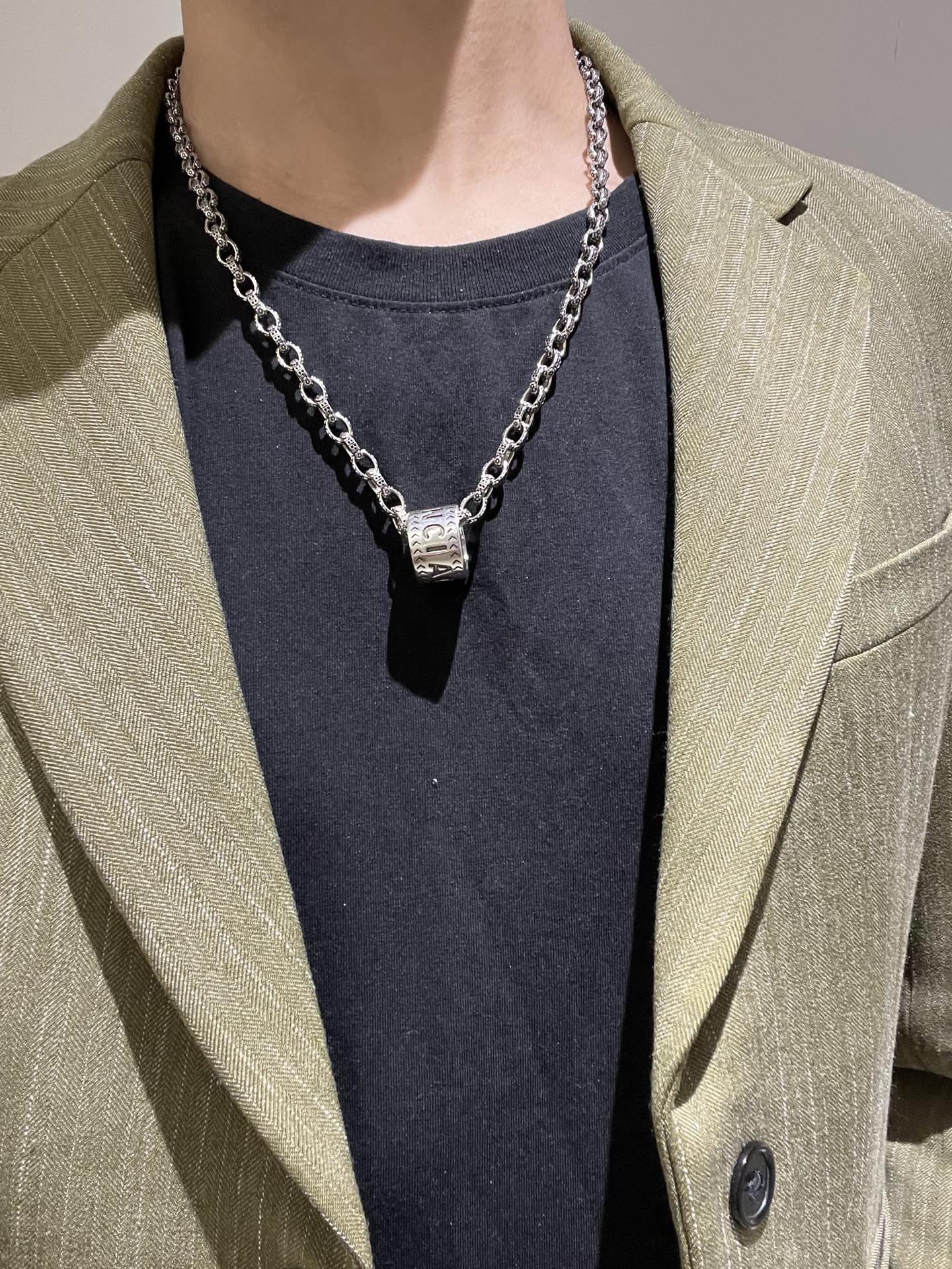 Geometric Emblem Pendant Necklace in Polished Metal-Tone – Vintage Detail – Design 082 detail view