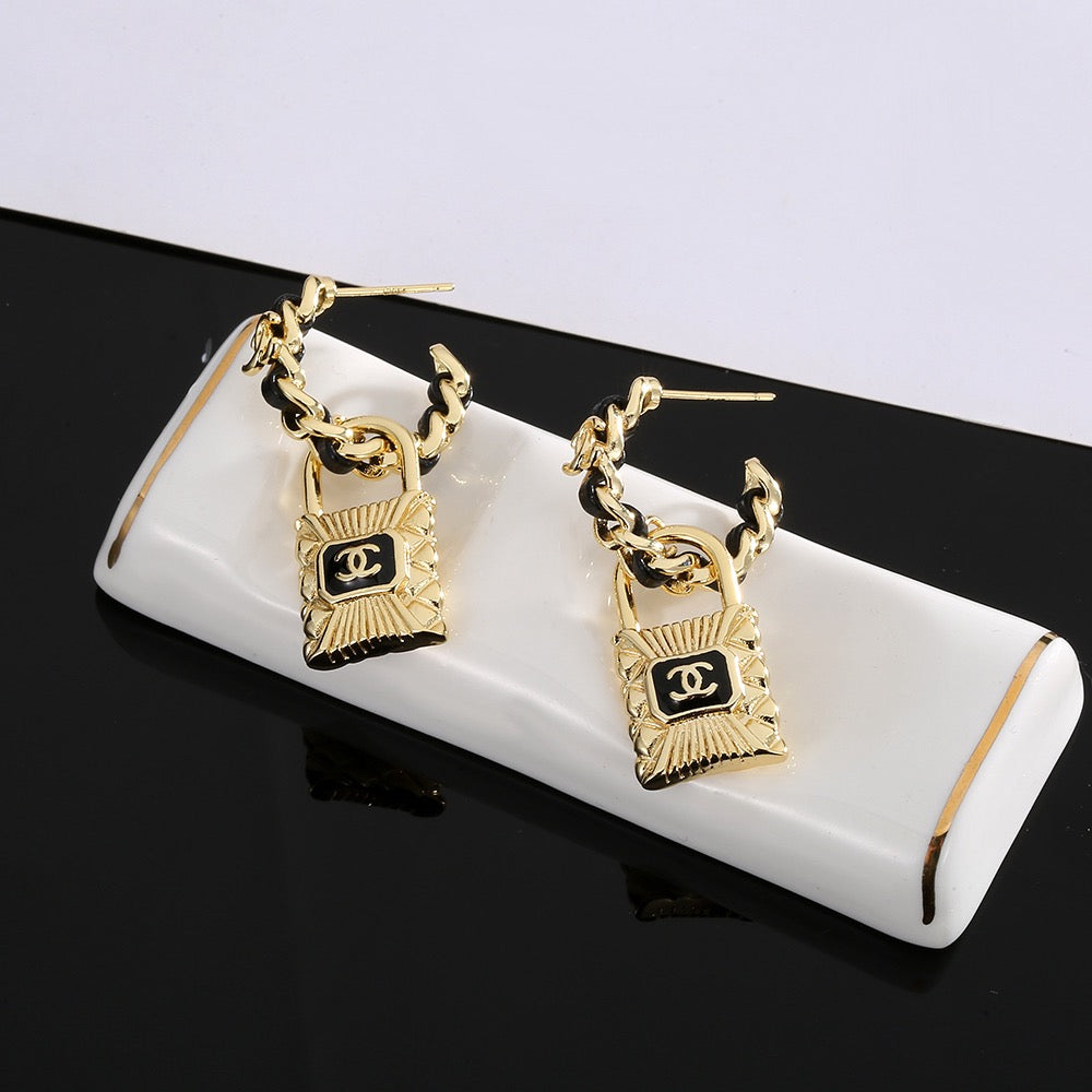 Double-C Emblem Stud Earrings in Gold-Tone – Design 009 side detail