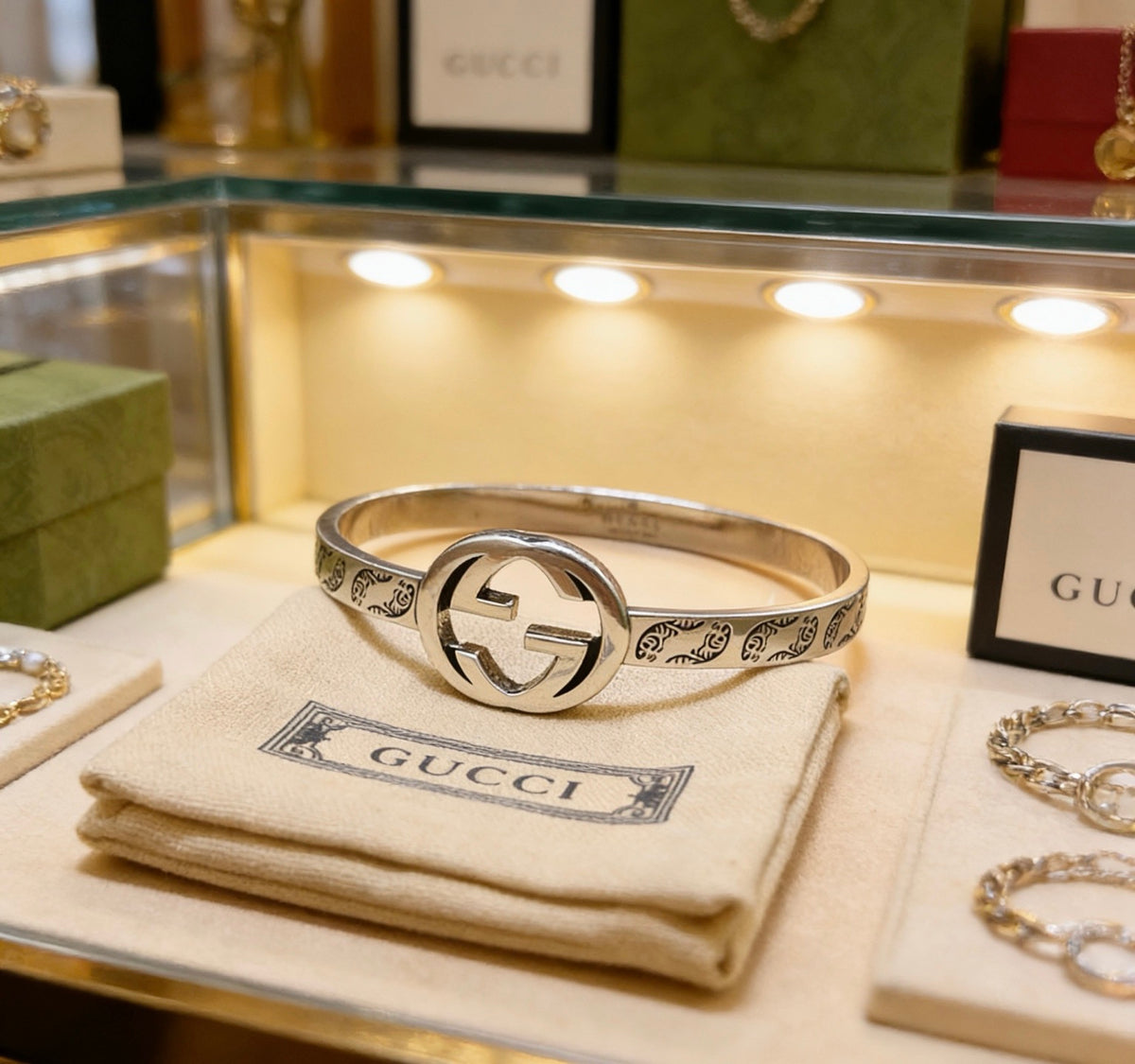 Double-G Emblem Bangle in Polished Metal-Tone – Design 008 front product view