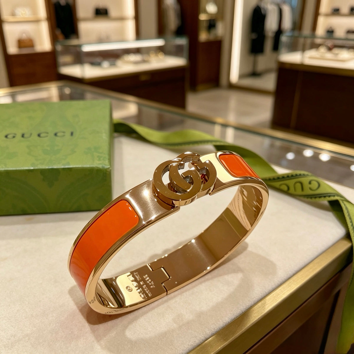 Double-G Emblem Bangle in Gold-Tone – Design 001 front product view