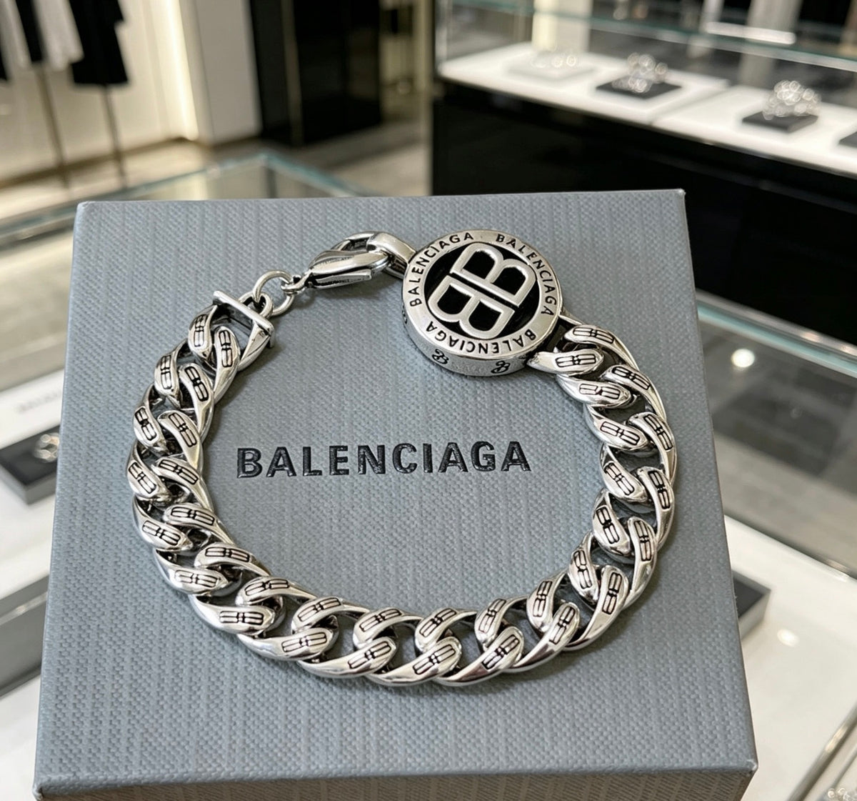 Geometric Emblem Bracelet in Polished Metal-Tone – Design 001 close-up detail
