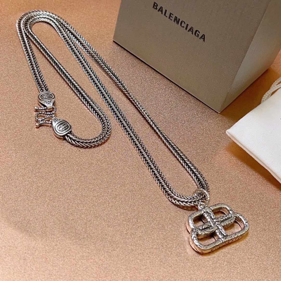Geometric Emblem Pendant Necklace in Polished Metal-Tone – Vintage Detail – Design 002 detail view